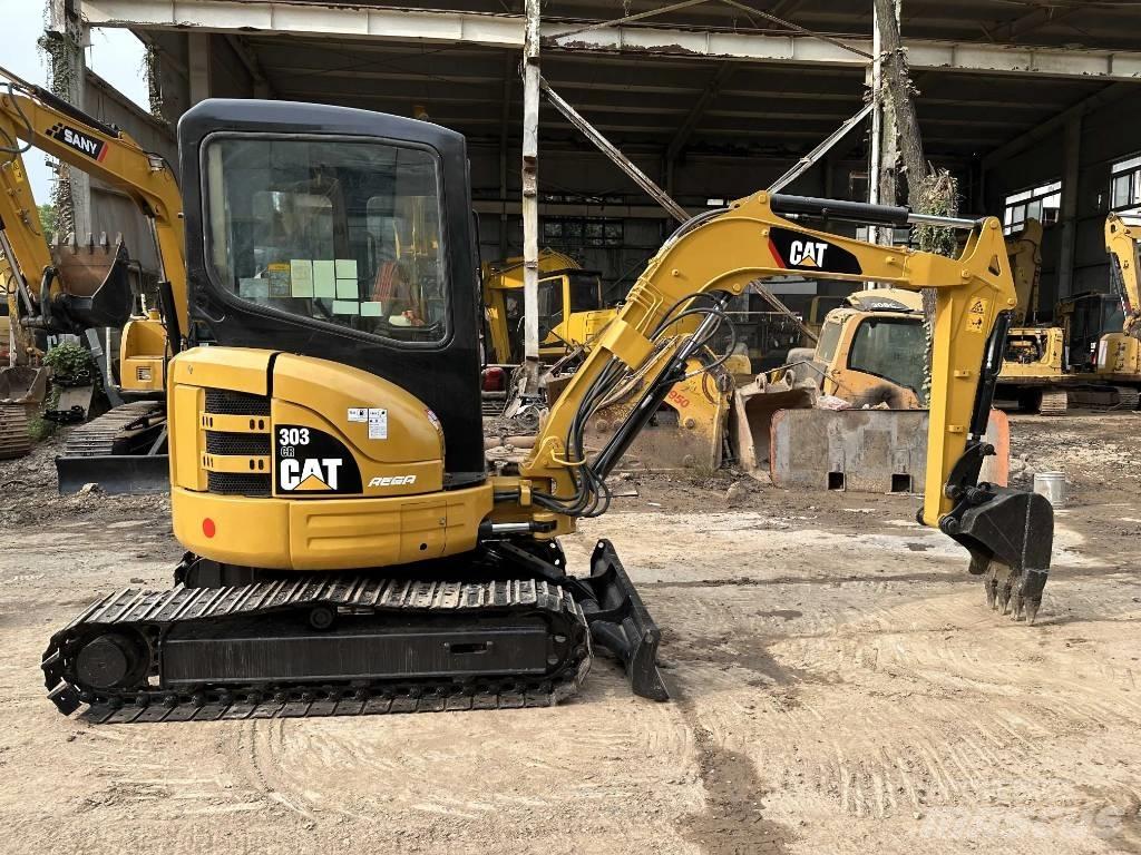 CAT 303GR Közepes (midi) kotrók 7 t - 12 t
