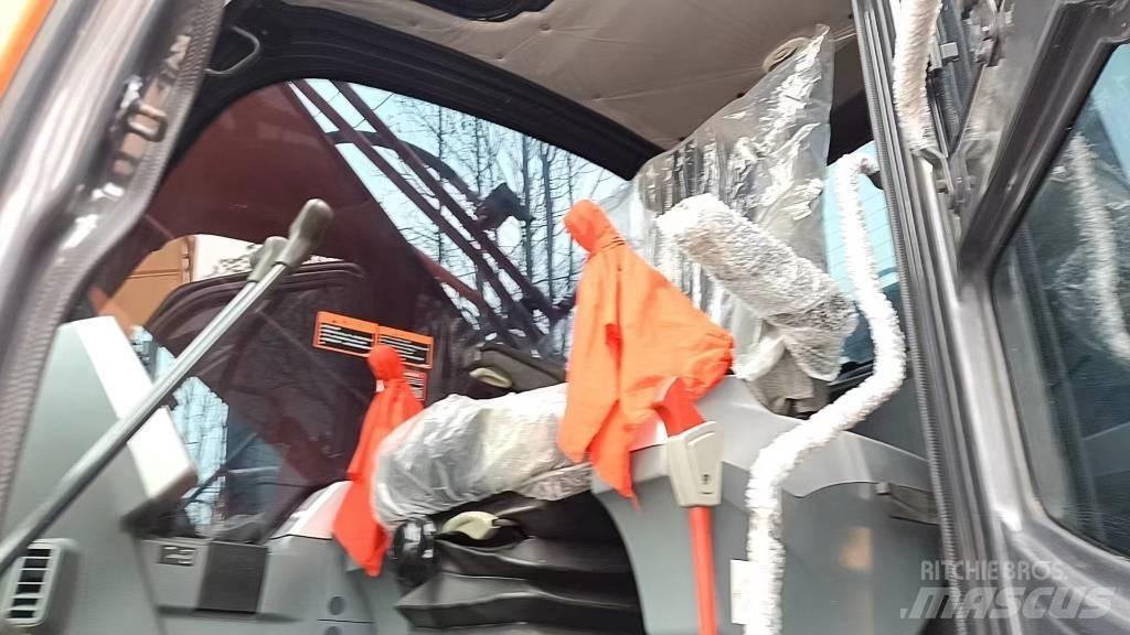 Doosan 225 LC-9 Lánctalpas kotrók