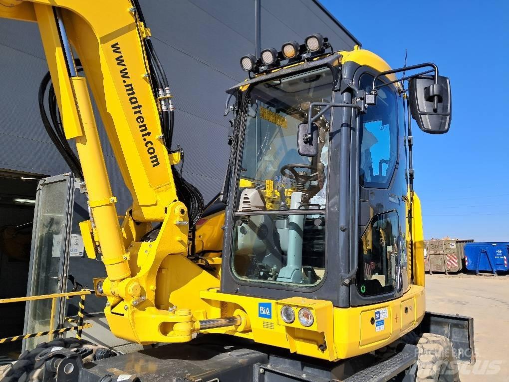 Komatsu PW98MR-11E0 Gumikerekes kotrók