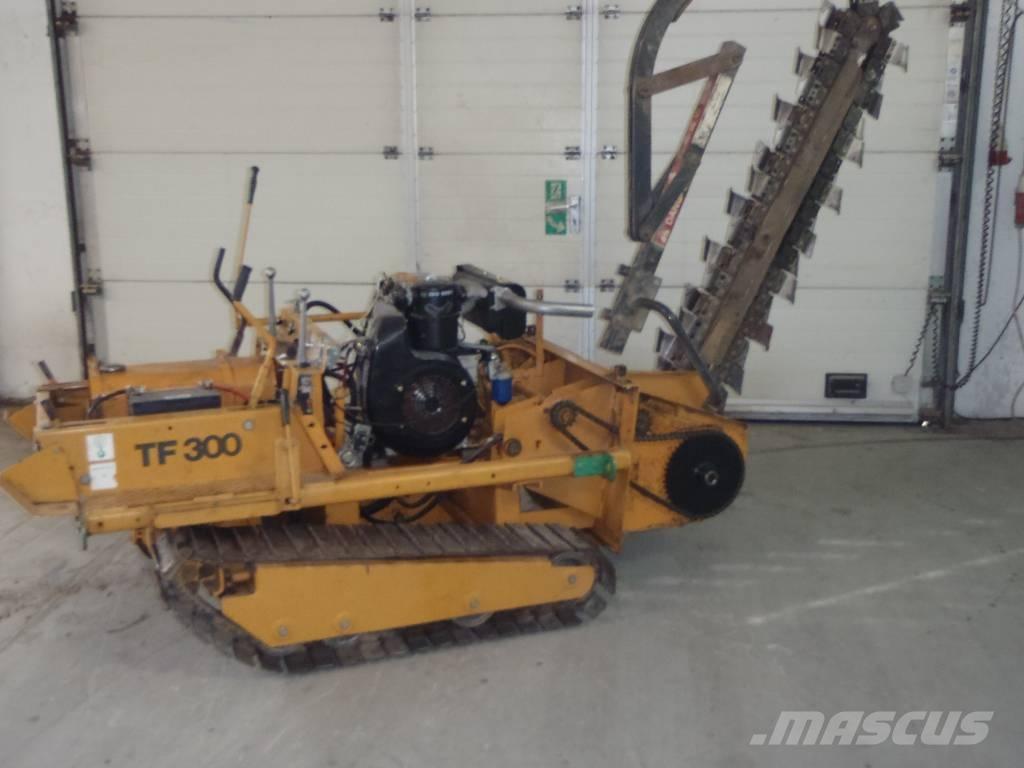 CASE TF 300 Árokásók