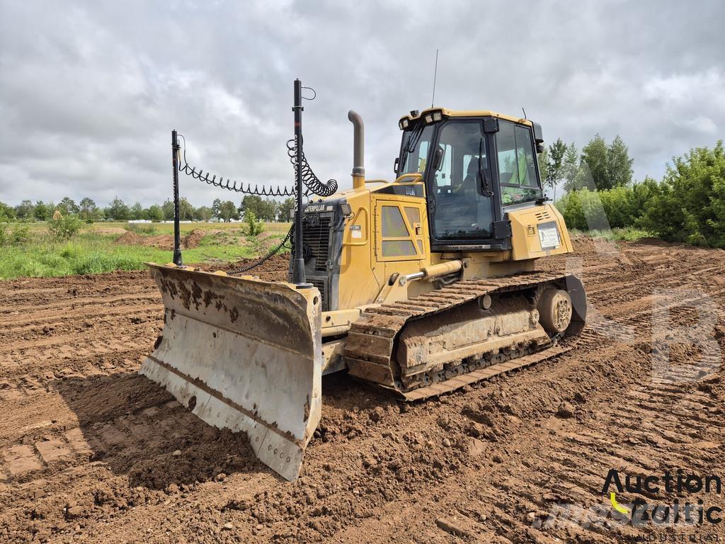 CAT D 6 K lánctalpas dózerek