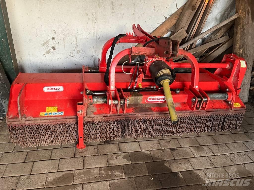 Maschio Bufalo 280 Szárzúzók és fűkaszák