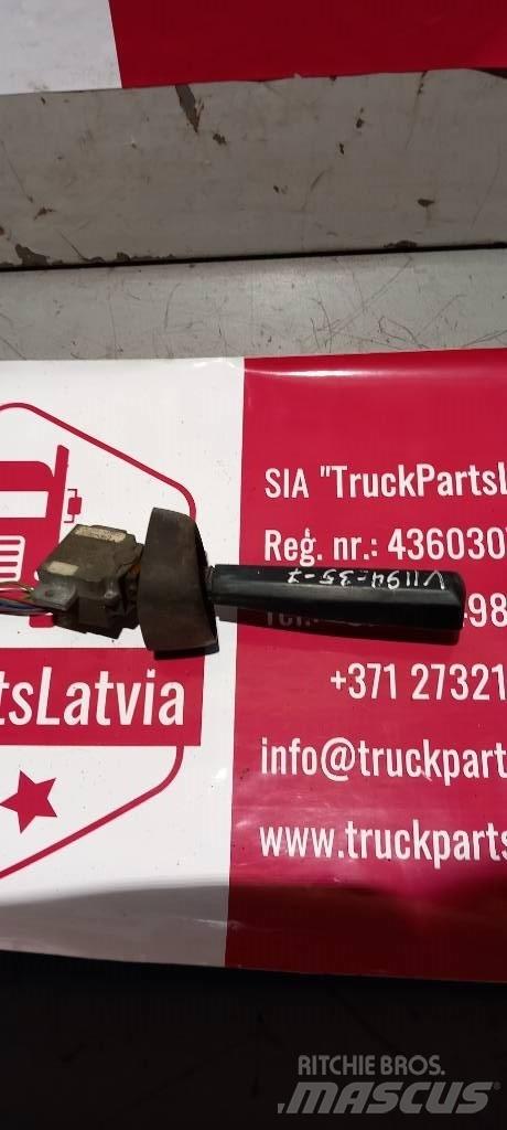 Volvo FH 12.   1624133 Vezetőfülke és belső tartozékok