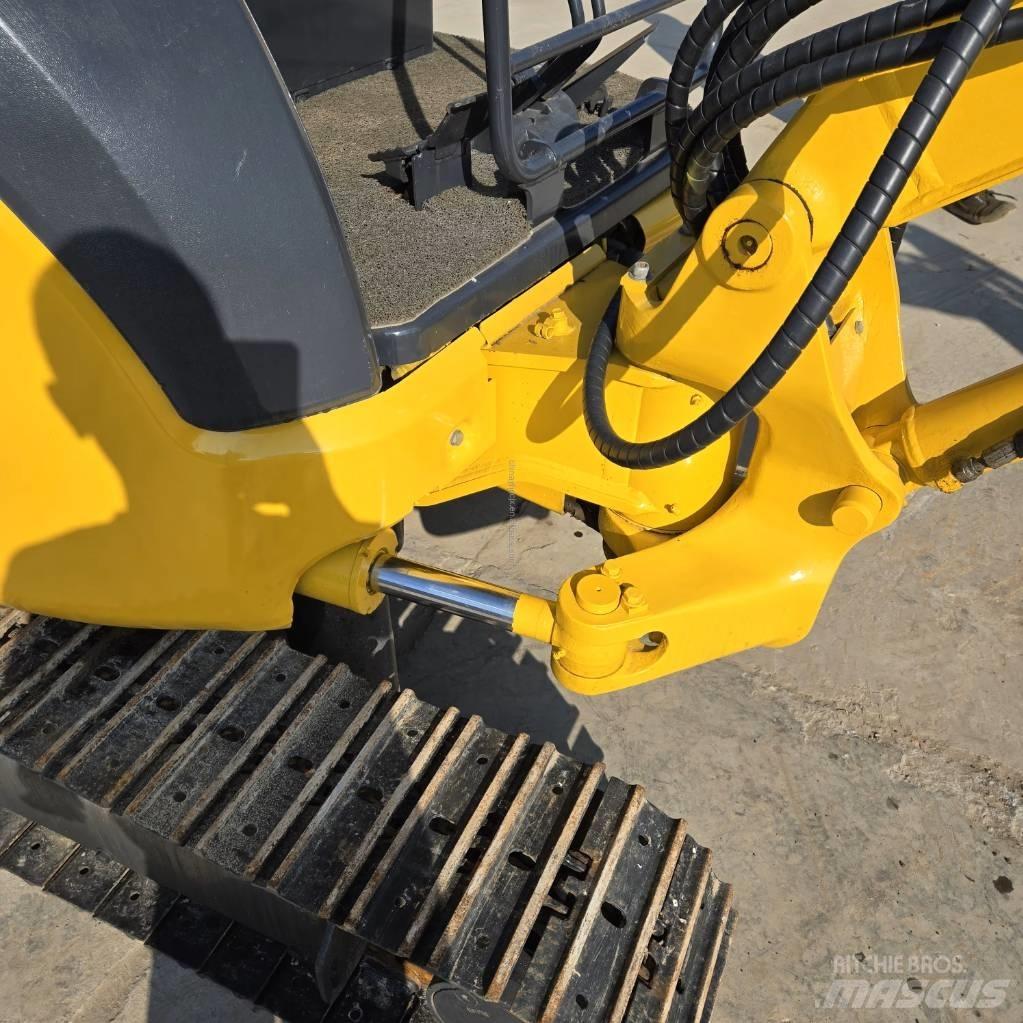 Komatsu PC 35 Mini kotrók < 7t