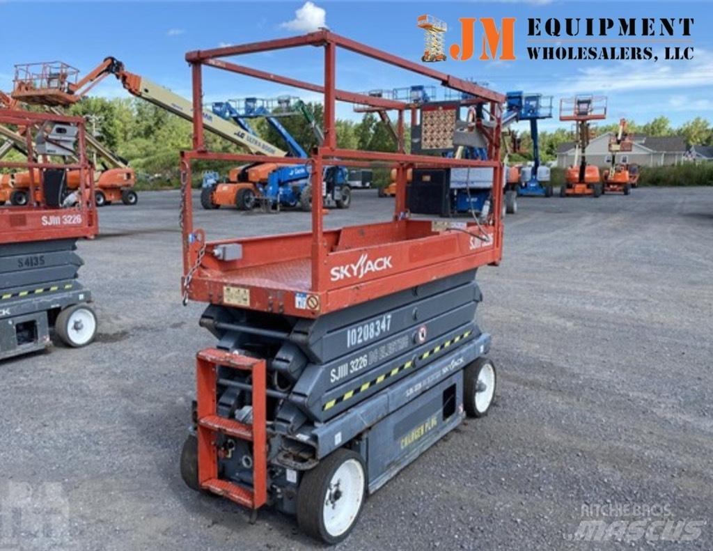 SkyJack SJ III 3226 Ollós emelők