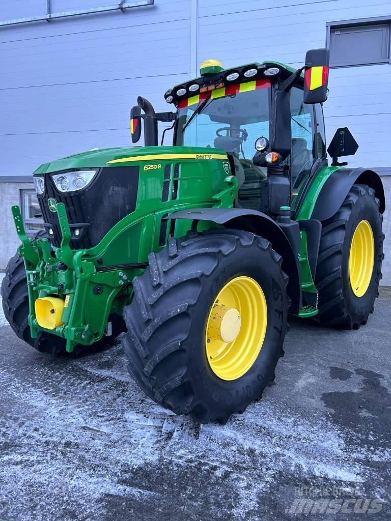 John Deere 6250 R Traktorok