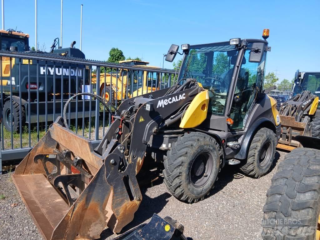 Mecalac AS 750 Gumikerekes homlokrakodók