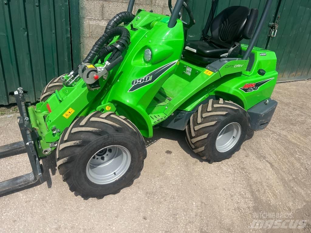 Avant 650 i Gumikerekes homlokrakodók