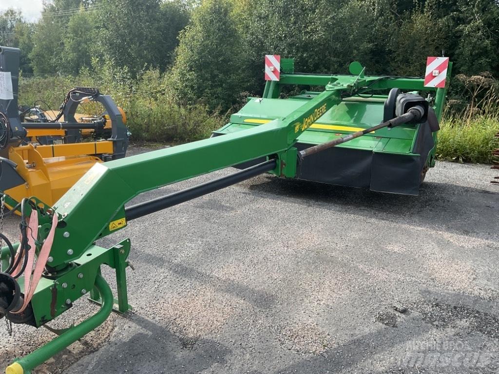 John Deere 530 Öntöző Kaszák