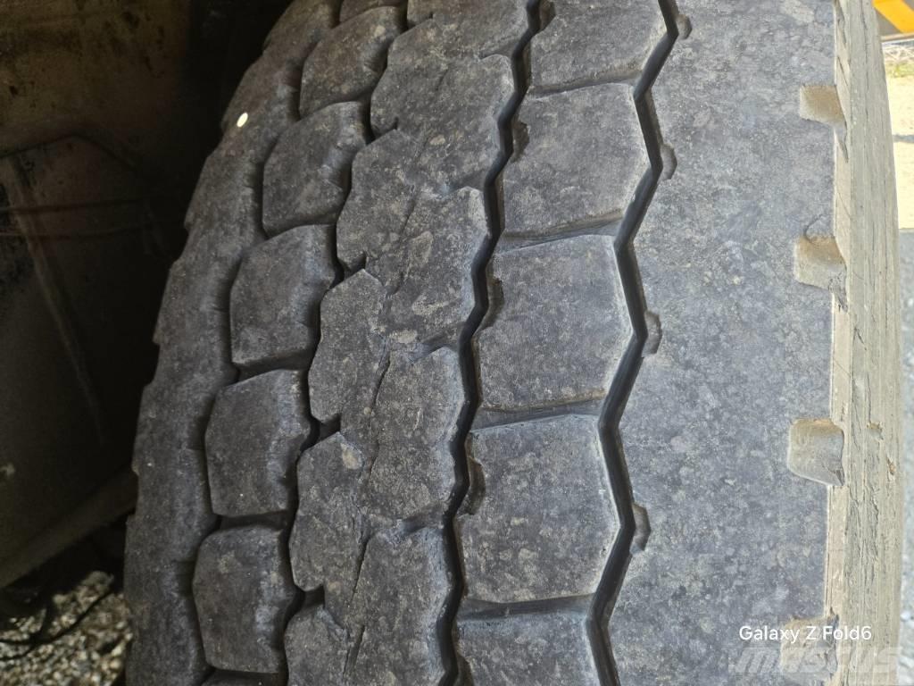 Kato SS500 Mobil daruk