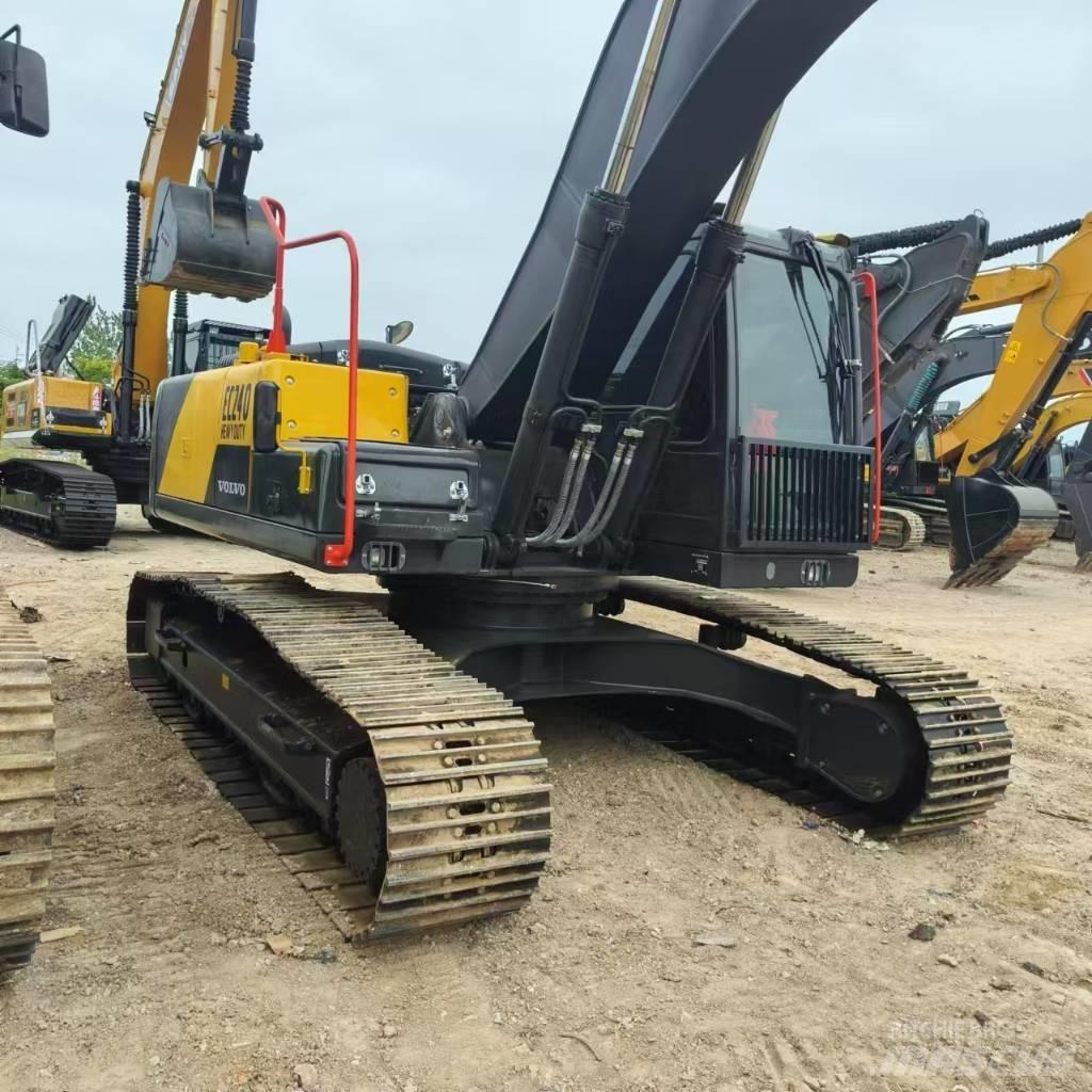 Volvo EC 240 Lánctalpas kotrók