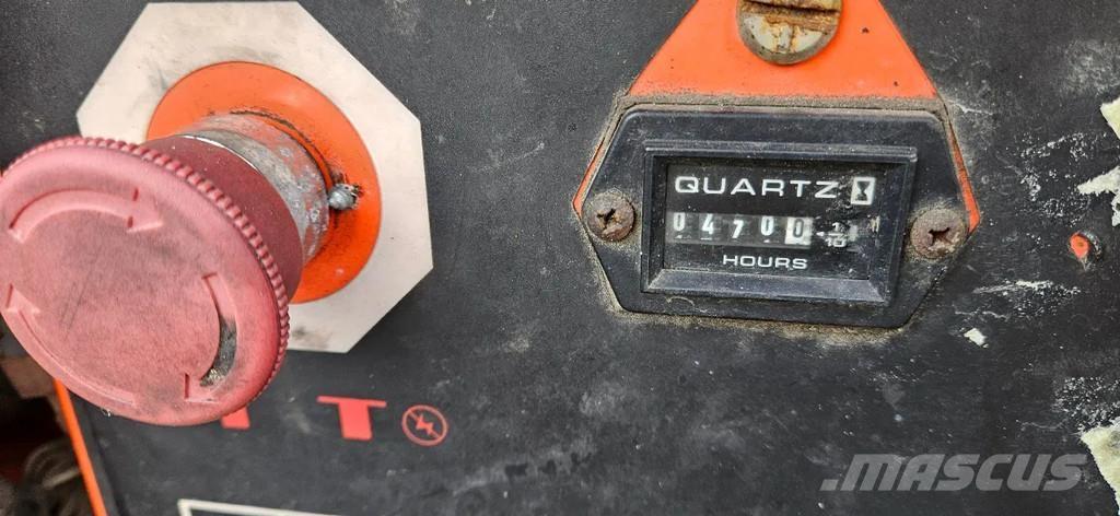 Snorkel S3246 Ollós emelők