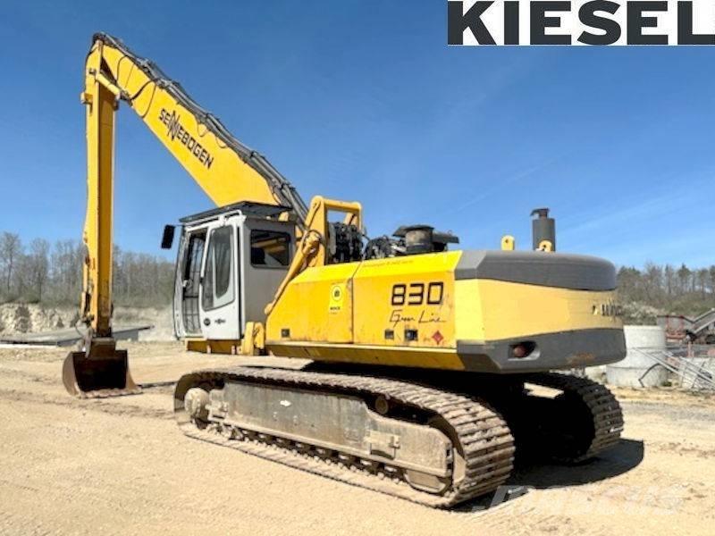 Sennebogen 830 Hosszú gém kotrók