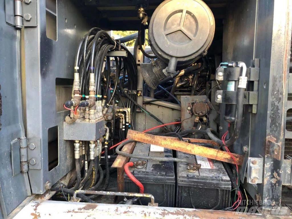 Sumitomo SH200C1 Lánctalpas kotrók