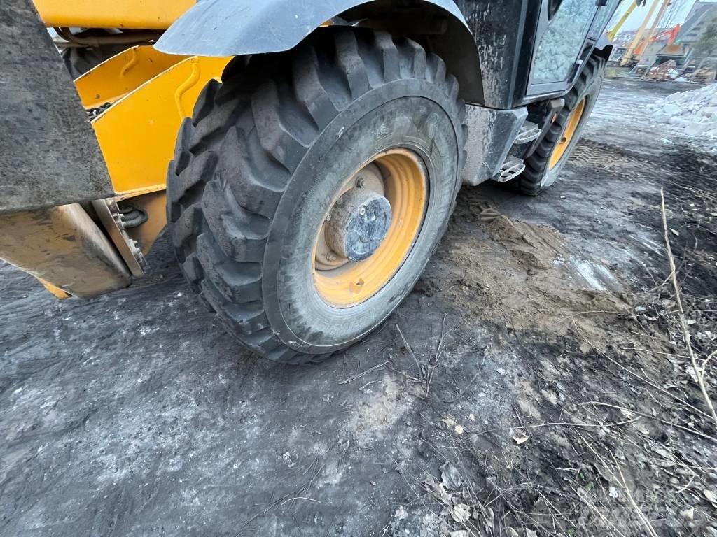 JCB 540-140 Teleszkópos rakodók