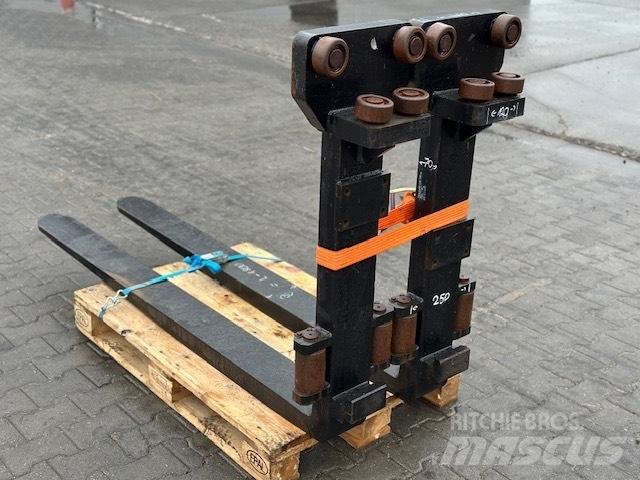 Kalmar 12 TON FORKS Villák