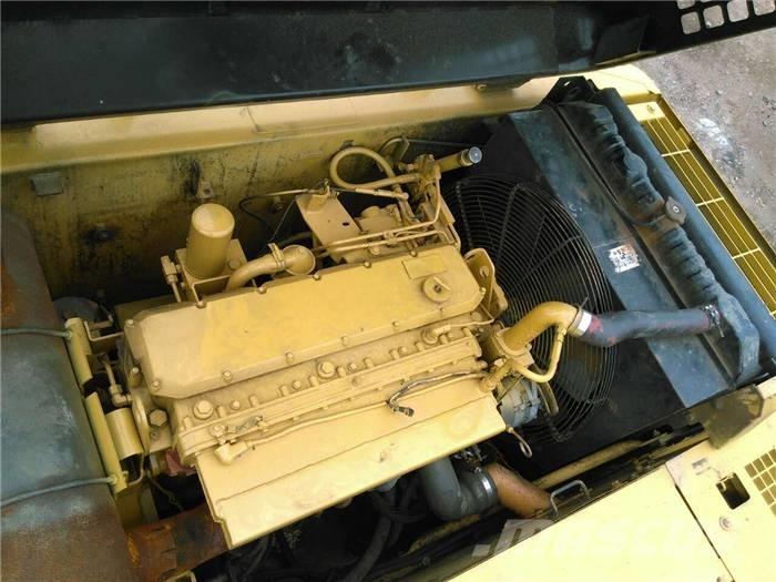 CAT 325 B Lánctalpas kotrók