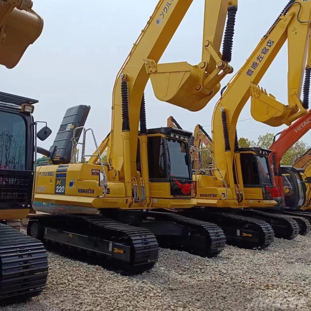 Komatsu PC 220 Lánctalpas kotrók