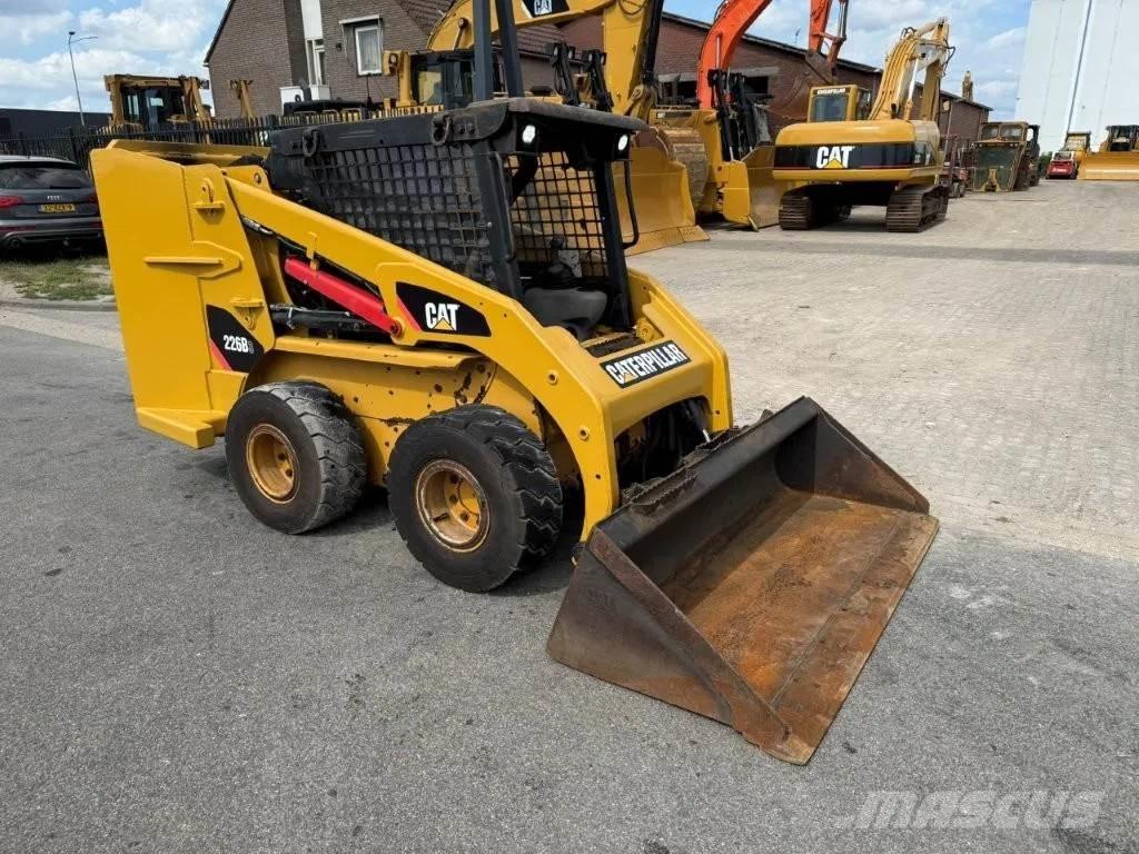 CAT 226B3 Kompaktrakodók