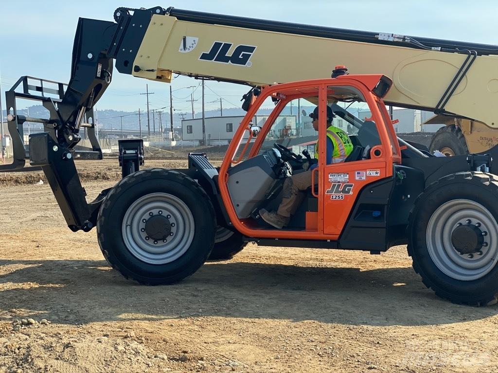 JLG 1255 Teleszkópos rakodók