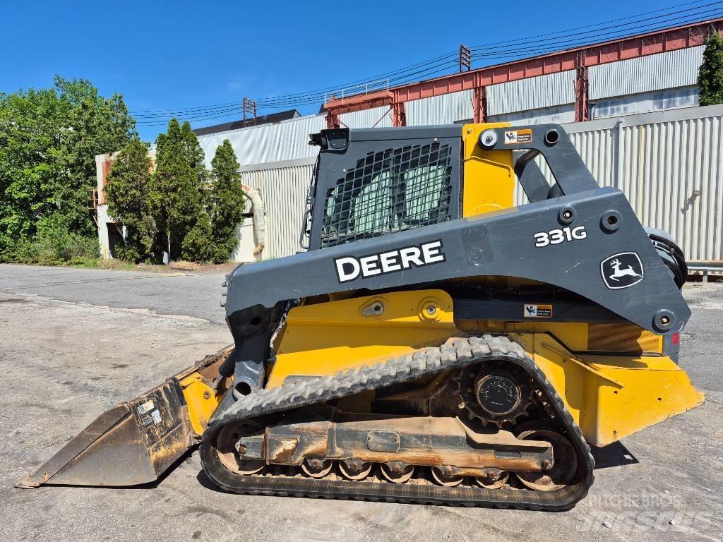 John Deere 331G Kompaktrakodók