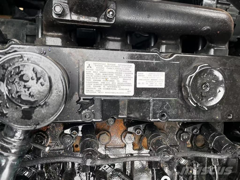 Kobelco SK 140 Lánctalpas kotrók