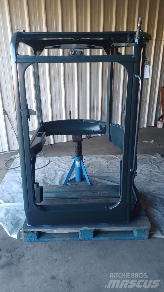 Yanmar Vio 45 Vezetőfülke és belső tartozékok