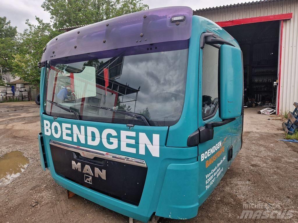 MAN TGX 26.440 Vezetőfülke és belső tartozékok