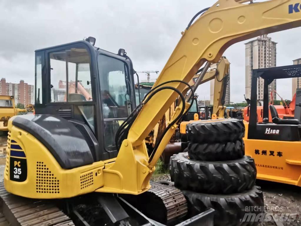 Komatsu PC 35 Mini kotrók < 7t