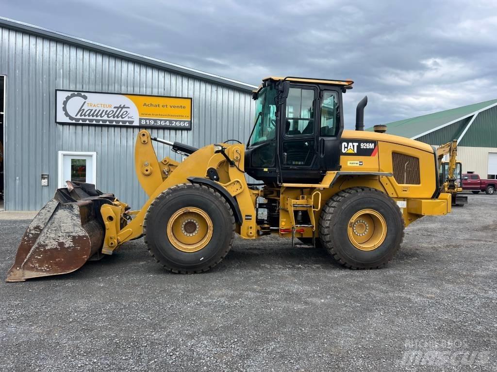 CAT 926 M Gumikerekes homlokrakodók