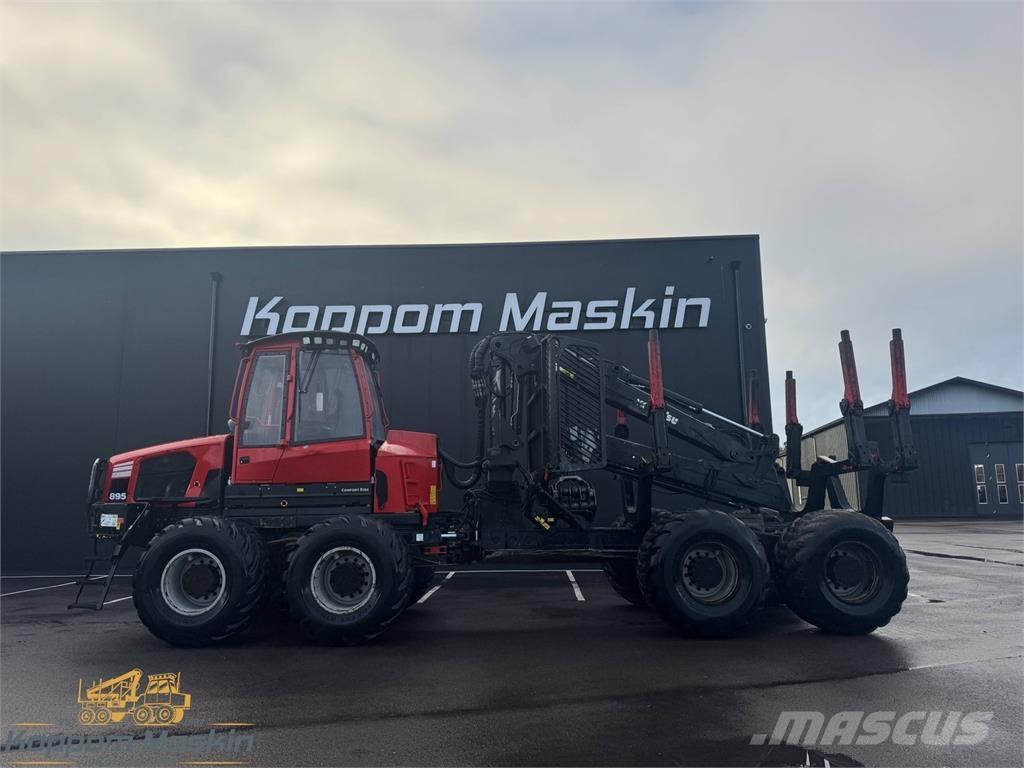 Komatsu 895 Kihordók
