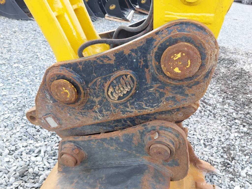 Komatsu PC210LC-11 Lánctalpas kotrók