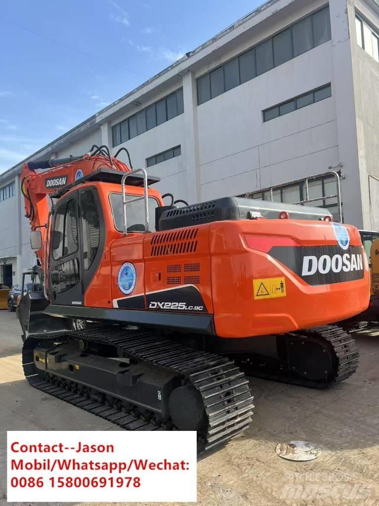 Doosan DX 225 LC Lánctalpas kotrók