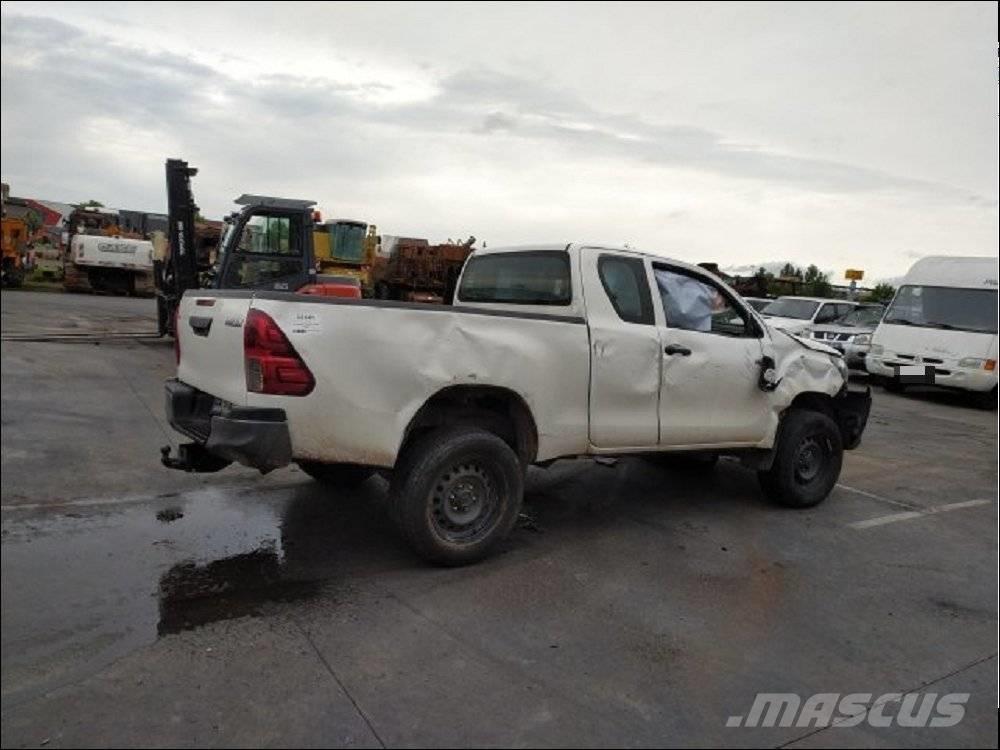 Toyota Hilux 5 Kis teherszállító/Platós kocsi