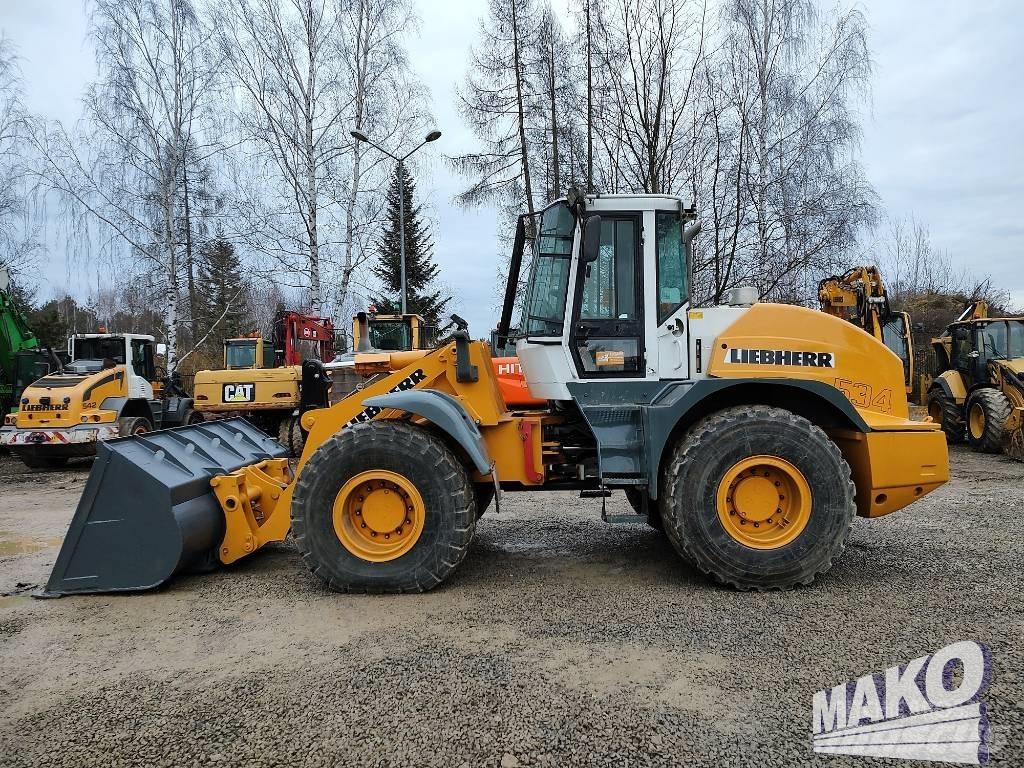 Liebherr L 534 Gumikerekes homlokrakodók