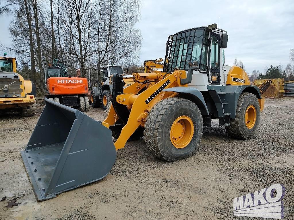 Liebherr L 534 Gumikerekes homlokrakodók