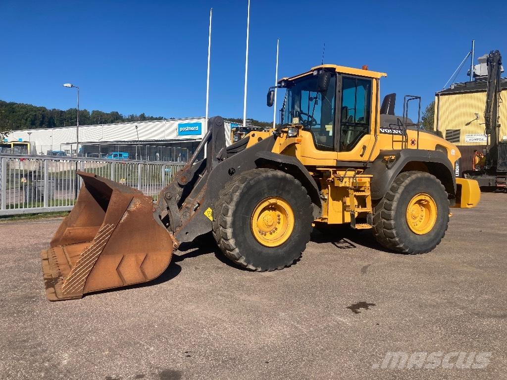 Volvo L 110 H Gumikerekes homlokrakodók