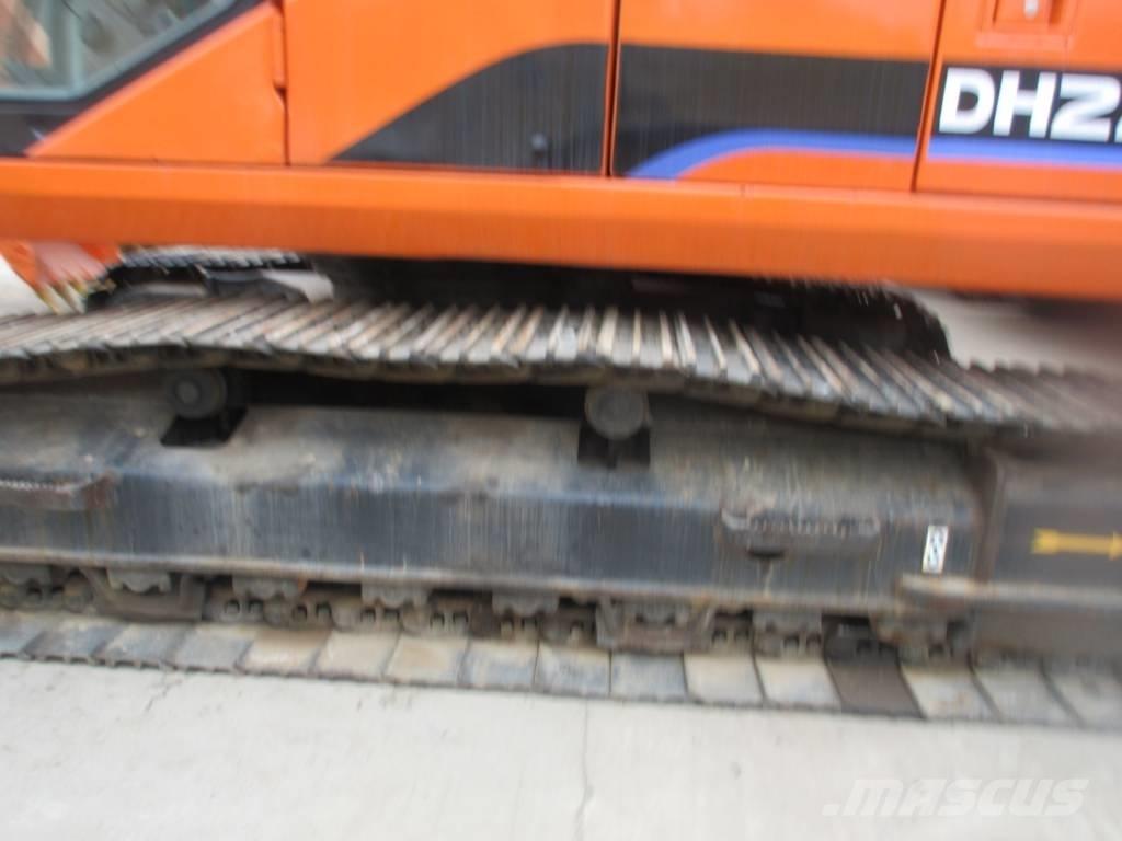 Doosan DX 220 LC-9 Lánctalpas kotrók