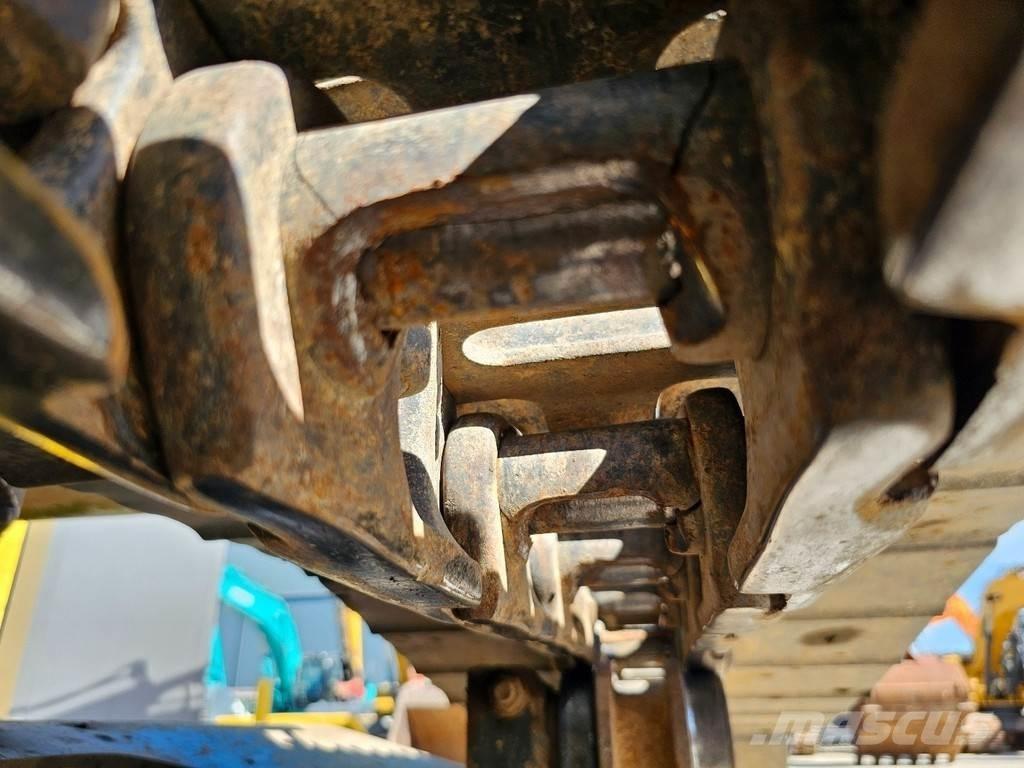 Kobelco SK210LC-9 Lánctalpas kotrók