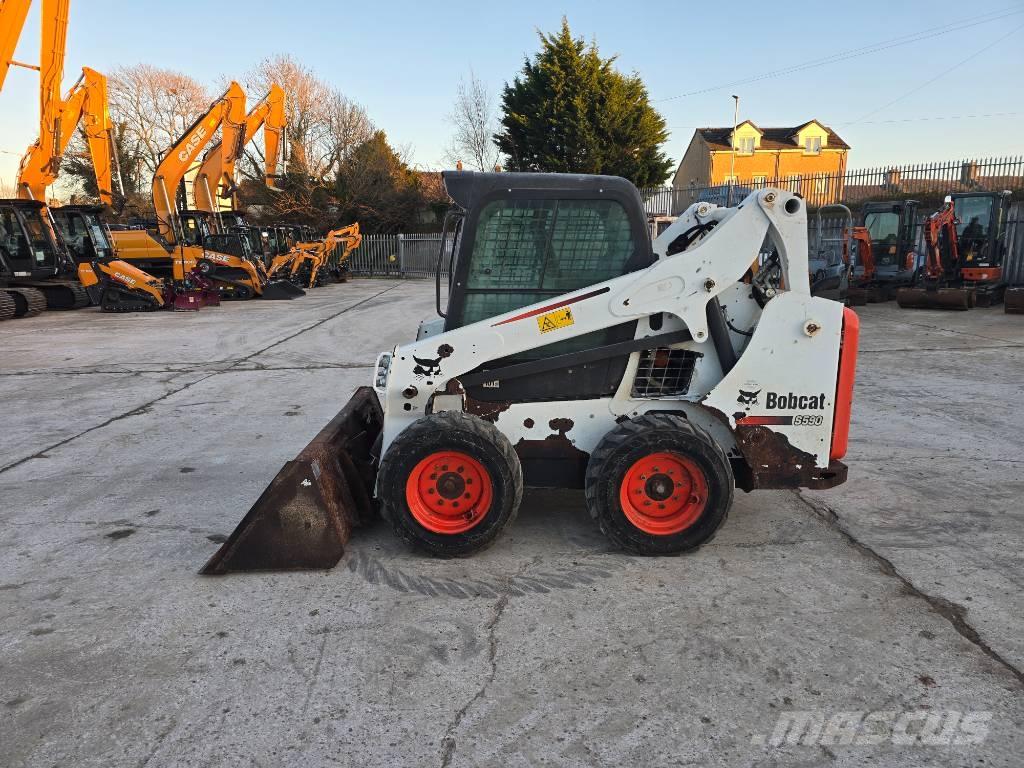 Bobcat S 590 Kompaktrakodók