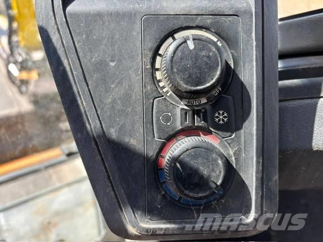 Wacker Neuson EW 65 Gumikerekes kotrók