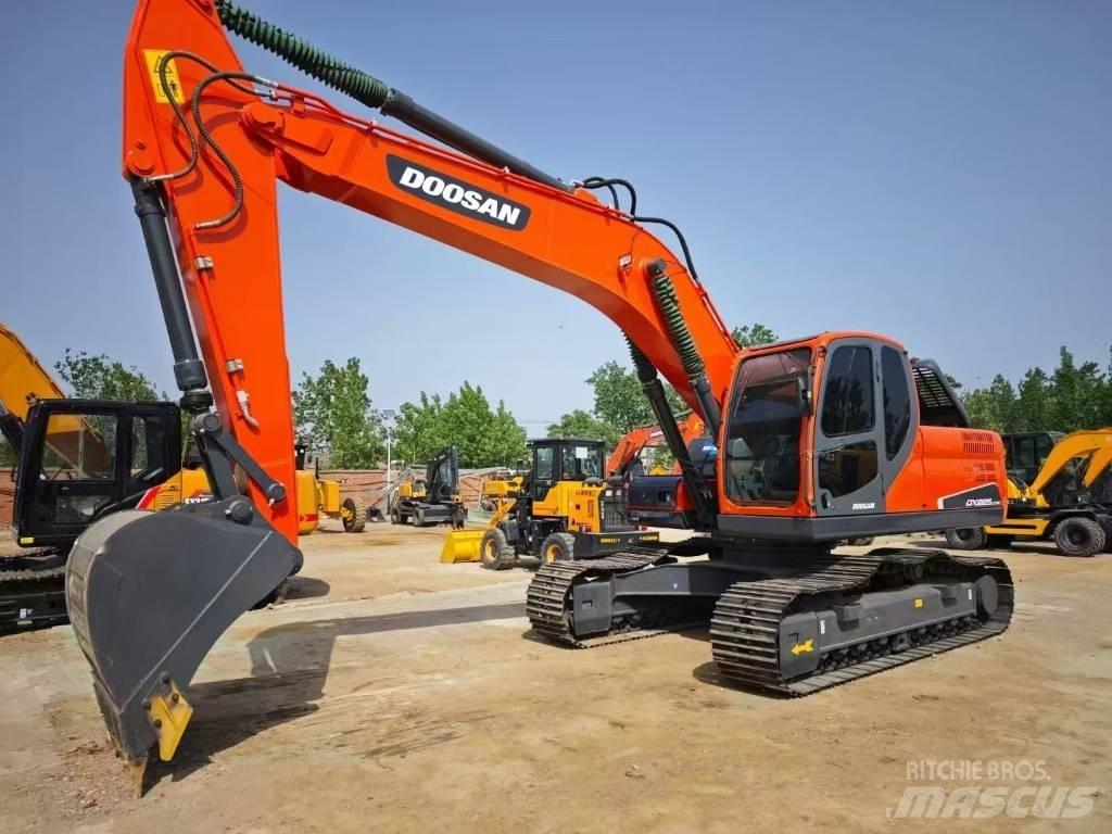 Doosan DX 225 LC Lánctalpas kotrók