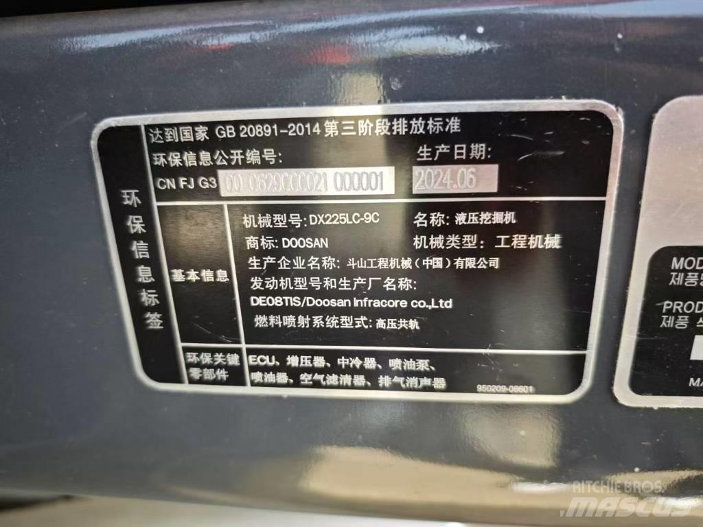 Doosan DX 225 LC Lánctalpas kotrók