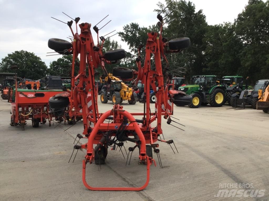 Kuhn GF 8702 Rendkészítő
