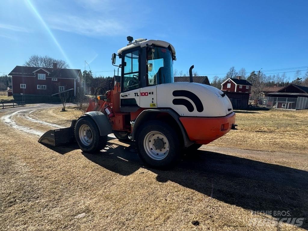 Terex TL 100 Gumikerekes homlokrakodók