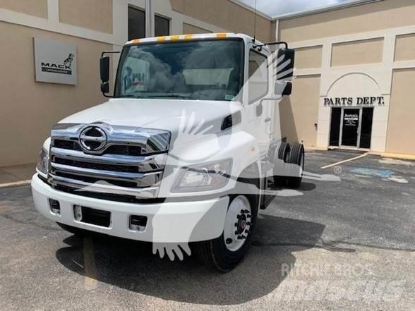 Hino L7 Billenő teherautók