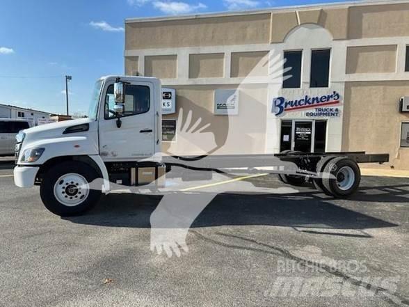 Hino L7 Fülkés alváz
