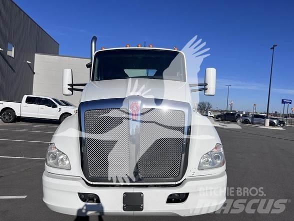 Kenworth T680 Nyergesvontatók