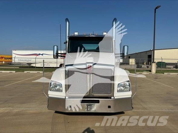 Kenworth T880 Nyergesvontatók