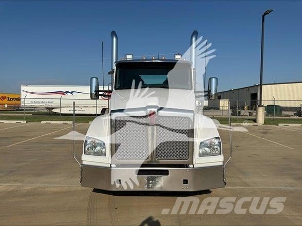 Kenworth T880 Nyergesvontatók